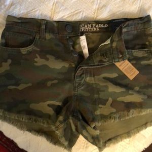 NEW American Eagle camo hi rise shorts